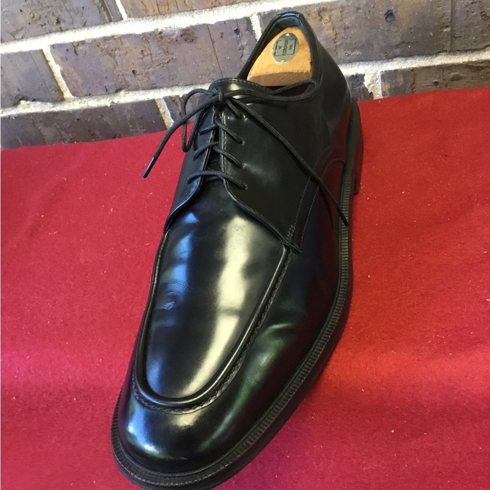 Cole Haan Black Leather Derby Lace-Up Shoe